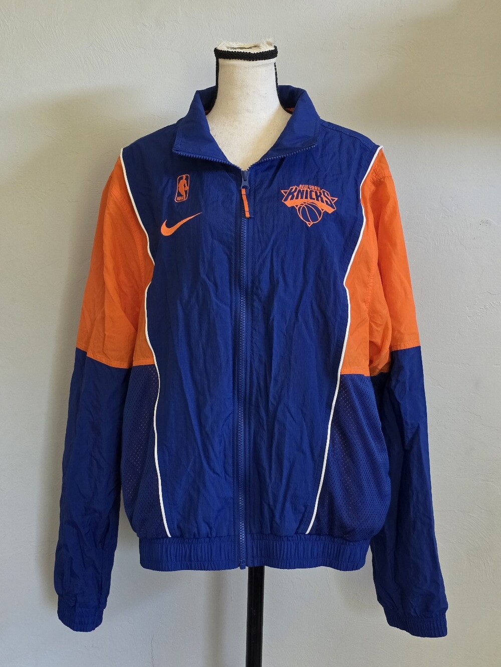 Nike NBA New York Knicks Retro Tracksuit Windbreaker Jacket Rush Blue Sz M